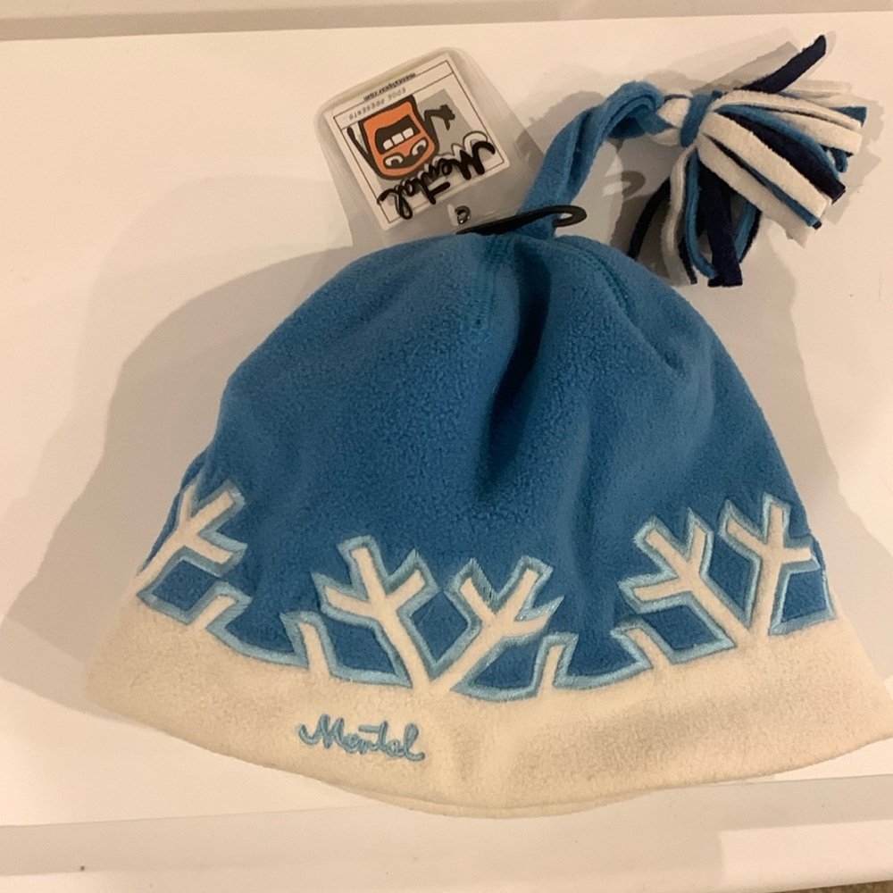 Snowflake Felt Pom Hat Blue White Navy